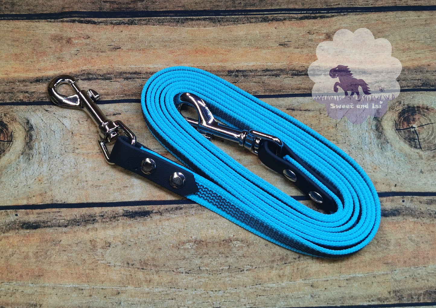 Bunte Gurtzügel mit Gummifäden - Karabiner